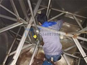生活水箱清洗，半年清洗一次并消毒殺菌一次