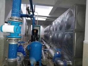 鐵水箱里面怎么做防銹？鐵水箱水發(fā)黃是什么原因？